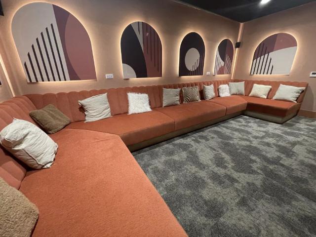 Premium Studio Floors 13 25