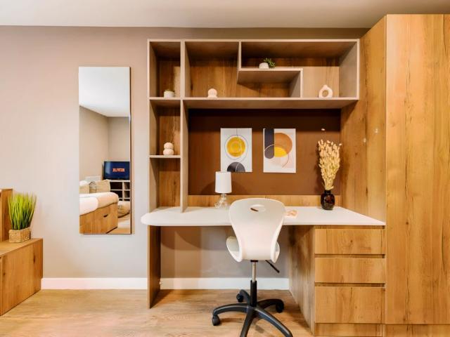 Premium Studio Plus