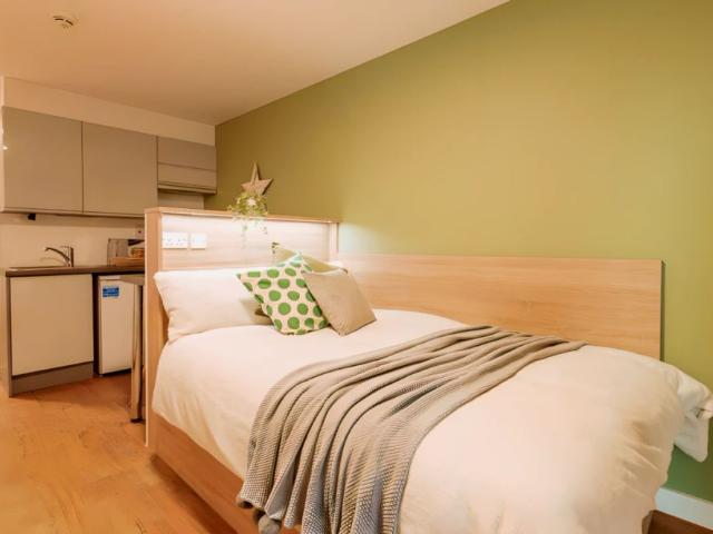 Premium Studio Riverview