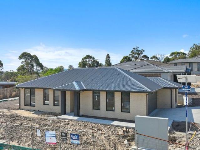 Premium Three Bedroom Townhouse, Superb Location