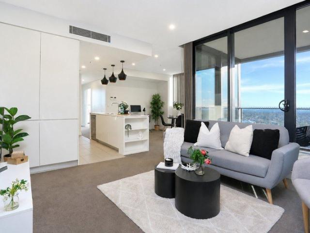 Premium Top Floor Apartment With Panoramic Blue Mountains Views