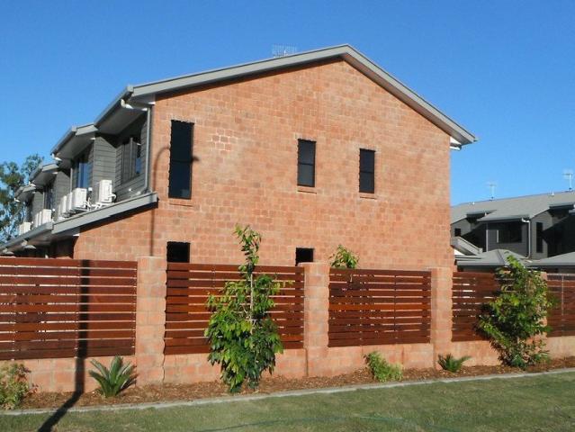 PREMIUM TOWNHOUSE LIVING: WHETHER YOU'RE INVESTING OR MOVING IN!