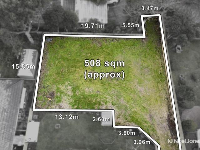 Premium Vacant Land on own title with Approved Plans Ready to Build