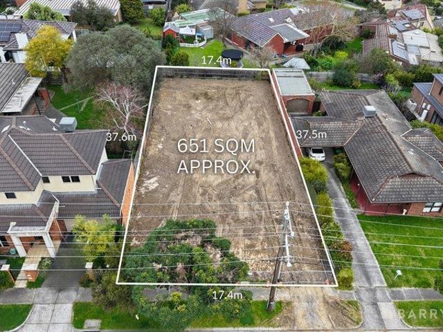 Premium Vacant Land Opportunity in Blue Chip Family Location