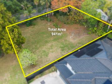 Two Adjoining Blocks. One Address. An Opportunity That Simply Does Not Come Up