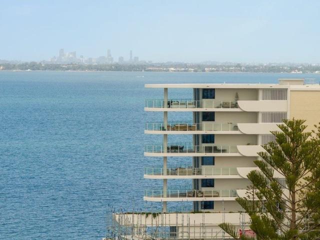 Premium Waterfront Apartment Woody Point Village