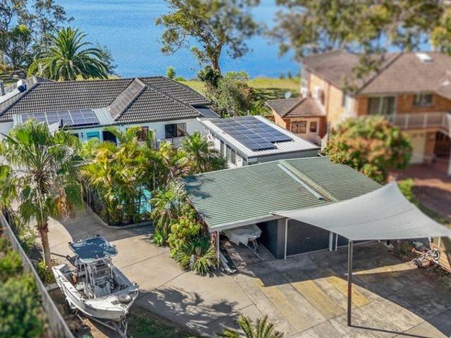Premium Waterfront Lifestyle