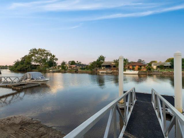 Premium Waterfront Residence with Pontoon and Boat Ramp