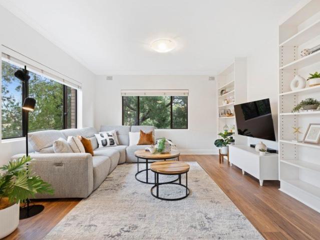 Premium Waverton location with iconic Harbour Bridge views