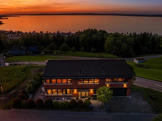 Premium Wohnen mit Seeblick Grosszügiges Einfamilienhaus an privilegierter Lage