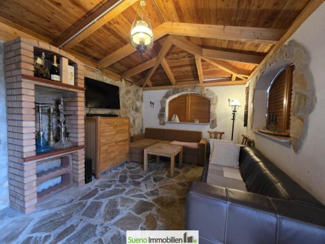 PREMIUM Wohnhaus in Marchtrenk mit Doppelgarage, Balkon e, Terrasse, Grillhaus, Keller!