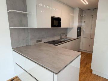 Premium Wohnkomfort in zentraler Lage – Stilvolle 2 Zimmer Wohnung Mitten in Wels