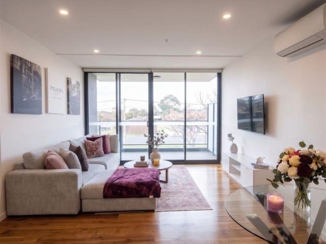 Premium 2 Bed, 2 Bath Apartment in Prime Pascoe Vale South Location