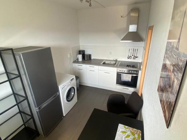 Premium 3 Raum Unterkunft für max. 5 Personen Leipzig Grünau +, Leipzig Amsterdam Apartments for Rent