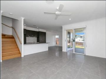 Premium 4 Bedroom Duplex in the Heart of Rochedale