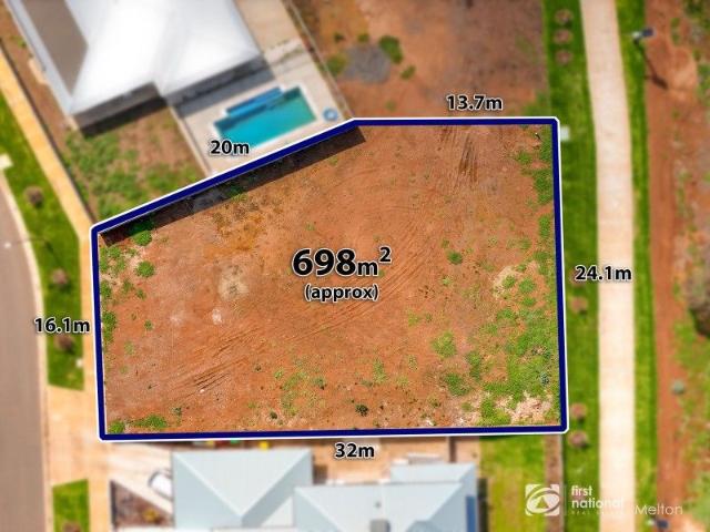 Premium 698m2 North Facing Golf Course Block ready to build your forever home!