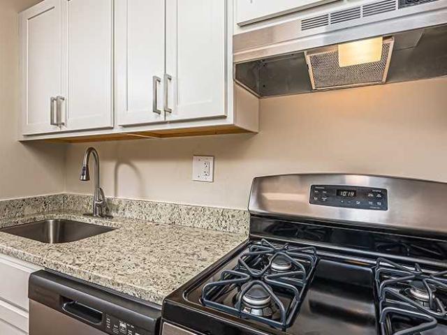 Prentiss Creek at Downers Grove Apartments 1 Bedroom Apartment for Rent at 2110 Prentiss Dr, Downers Grove, IL 60516