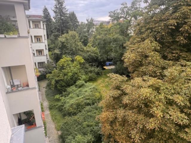 Prenzlauer Berg/ 10 qm in 52 qm Wohnung / Ringbahn Station S Prenzlauer Allee
