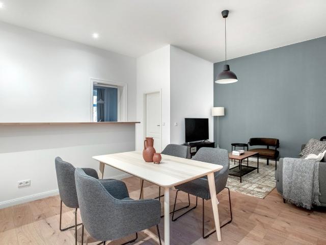 Prenzlauer Berg 2br nr Schönhauser Allee, Berlin Amsterdam Apartments for Rent