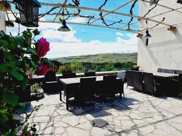 Prés D'ales, Merveilleuse Propriété, Vue Extraordinaire 280m² Rousson