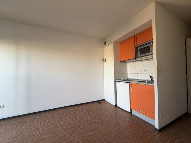 Près d'arènes T1 21 m² FDI Services Immobiliers