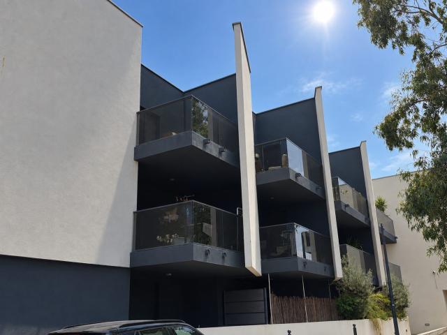 Près d'Arènes T2 41.64m² FDI Services Immobiliers