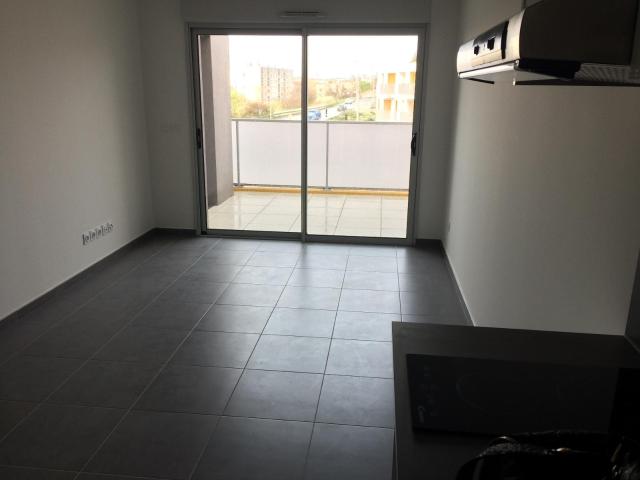 Près d'Arènes T2 FDI Services Immobiliers