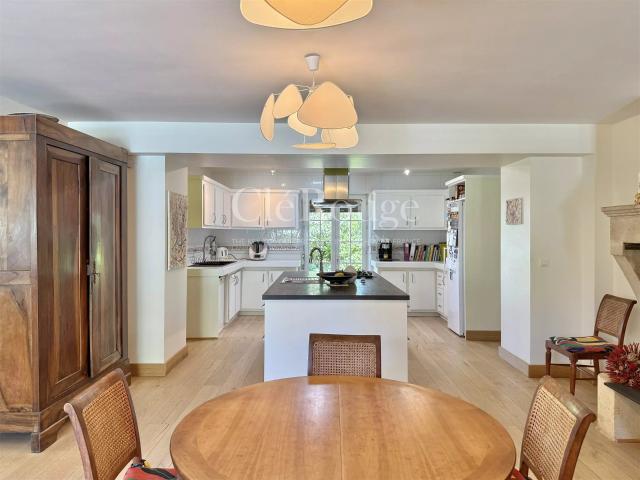 Près de Sauveterre de Guyenne Belle maison avec gîte et pi. 350m² Sauveterre de Guyenne