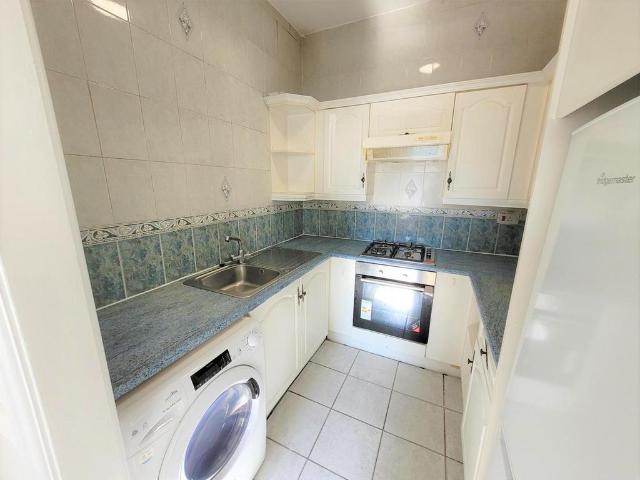 Prescot Street, Liverpool L7 1 bed flat to rent £750 pcm £173 pw
