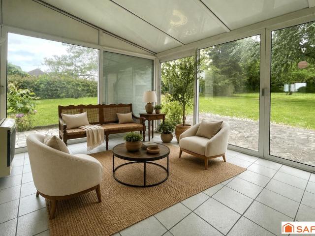Presbytère: Un bien rare au charme intemporel 182m² Sennevières