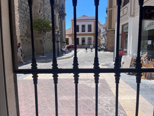presenta una oportunidad única en plena calle principal del. 59m² Tarifa