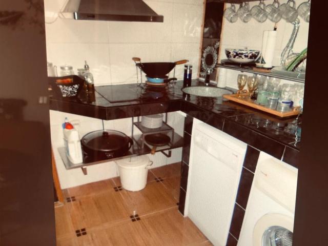 Presentamos una encantadora casa de pueblo, situada en el co. 171m² Arbuniel
