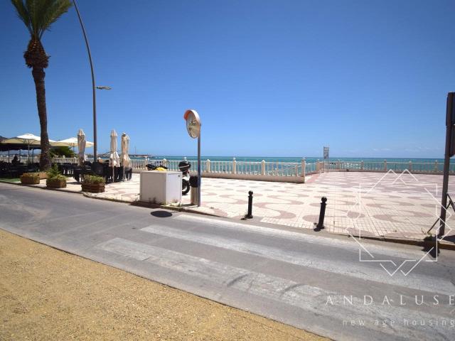 Presentamos una excelente oportunidad de inversión en una de. 70m² Garrucha
