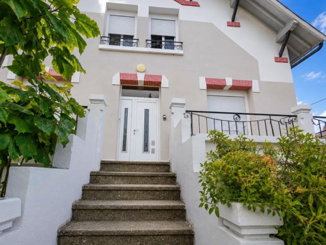 Présentation du bien: Maison 6 pièces à vendre aux ABRETS