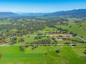 Presenting an exceptional opportunity to acquire a distinguished Kiewa River property in the renowned northeast Victoria region