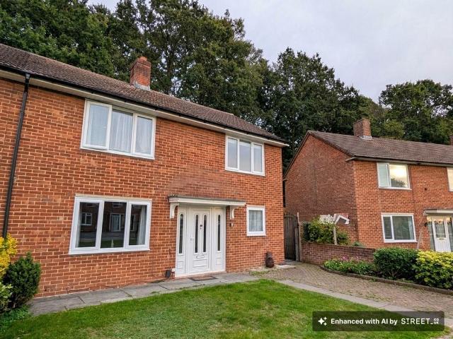 Preshaw Close, Southampton SO16 4 bed house to rent £1,850 pcm £427 pw