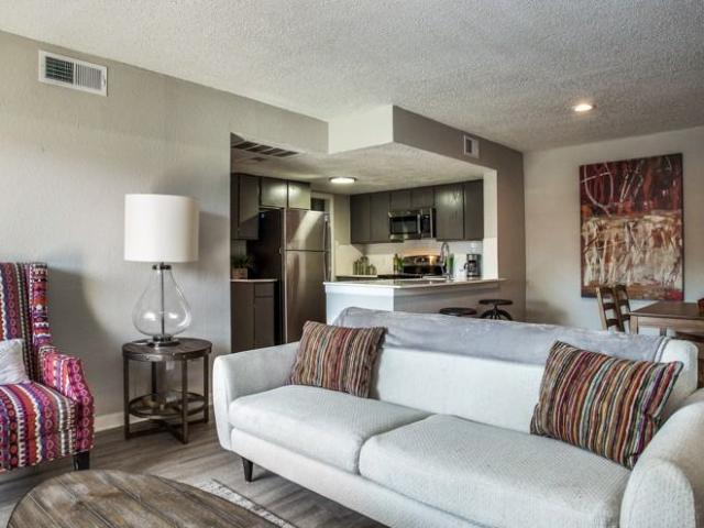 Preslee Apartments 1 Bedroom Apartment for Rent at 2504 Ivy Brook Ct, Arlington, TX 76006