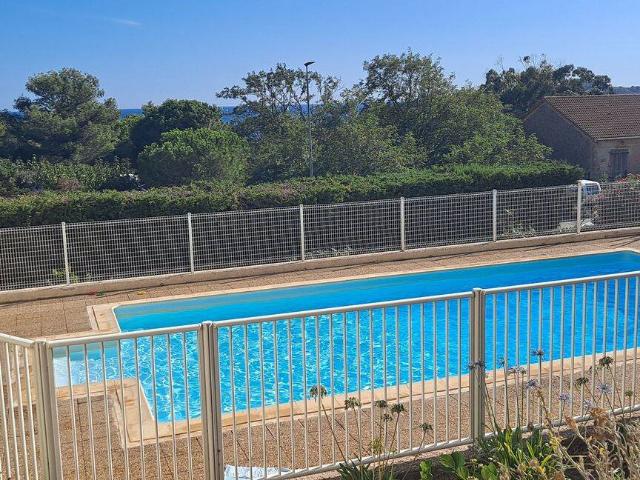 Presqu'ile de Giens, Maison Rdc avec Accès et Jardin Privés sans Vis à vis, Piscine, Plages à 2 min à pieds