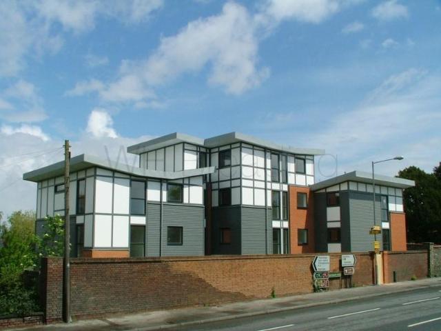 Preston Grove, Faversham ME13 2 bed flat to rent £1,150 pcm £265 pw