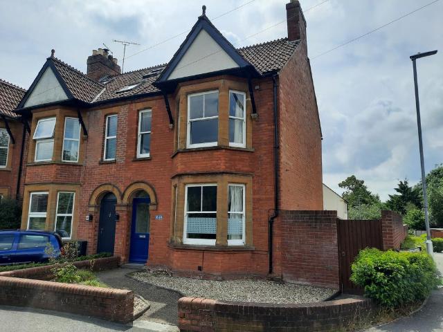 Preston Grove, Yeovil, BA20 3 bed house to rent £1,450 pcm £335 pw
