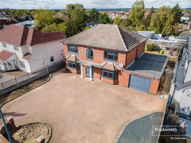Preston Hill, Harrow HA3 5 bed detached house to rent £5,000 pcm £1,154 pw