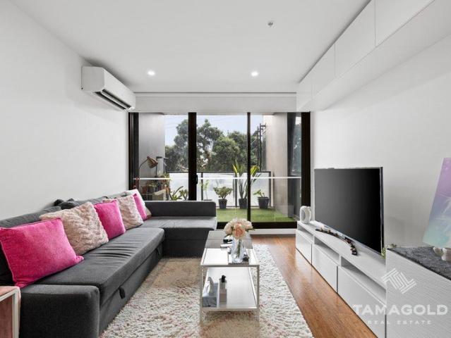 Preston Perfection in Perfect Location!