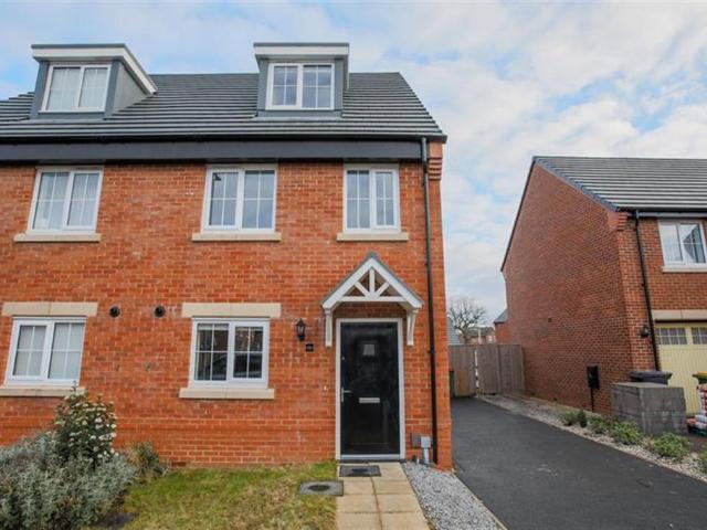 Preston PR4 3 bed semi detached house to rent £1,250 pcm £288 pw