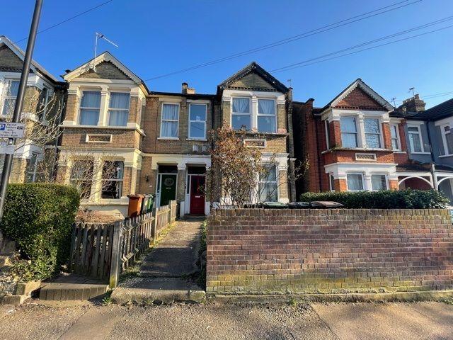 Preston Road E11, 3 bed flat to rent, £2,100 pcm | PrimeLocation