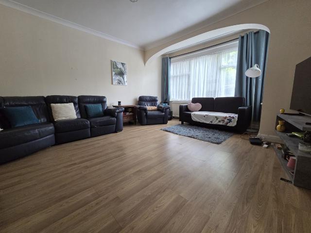 Preston Road, Wembley HA9, 5 bed semi detached house to rent, £3,500 pcm | PrimeLocation