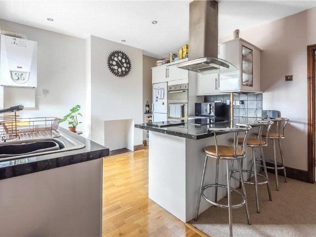 Preston Road, Yeovil, Somerset BA20, 2 bed flat to rent, £875 pcm | PrimeLocation