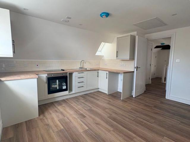 Preston Street, Faversham ME13, 2 bed flat to rent, £1,195 pcm | PrimeLocation