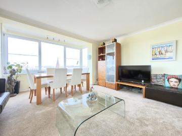 Prestonville Court, Brighton, BN1 2 bed apartment to rent £1,800 pcm £415 pw