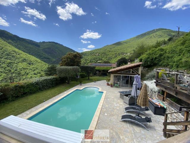 Prestations de qualité ! 166m² Le Vigan