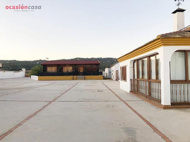 PRESTA ATENCIÓN A ESTA AUTÉNTICA PRECIOSIDAD